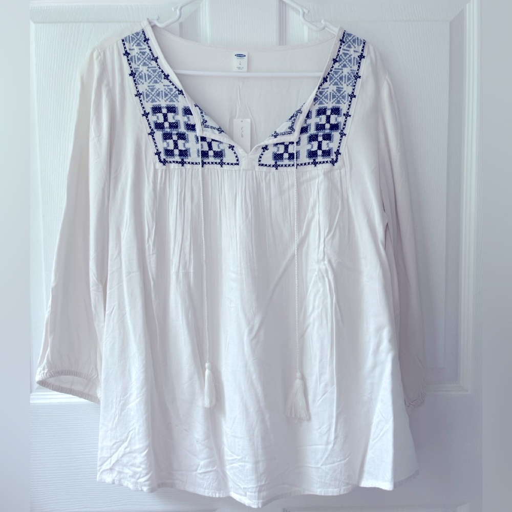 Women’s Boho Embroidered Peasant Top